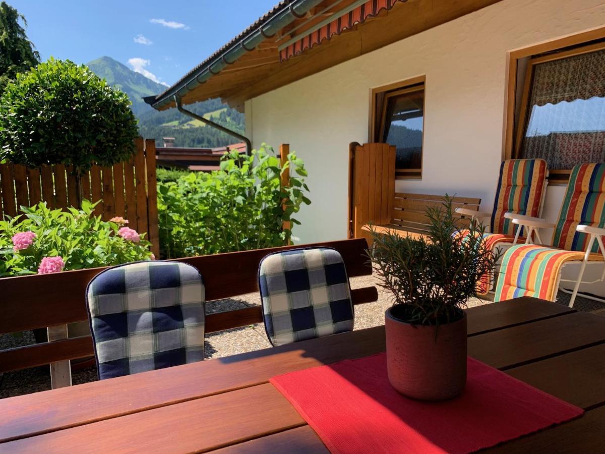 Ferienwohnung an der Familienabfahrt Brixen im Thale Exterior foto