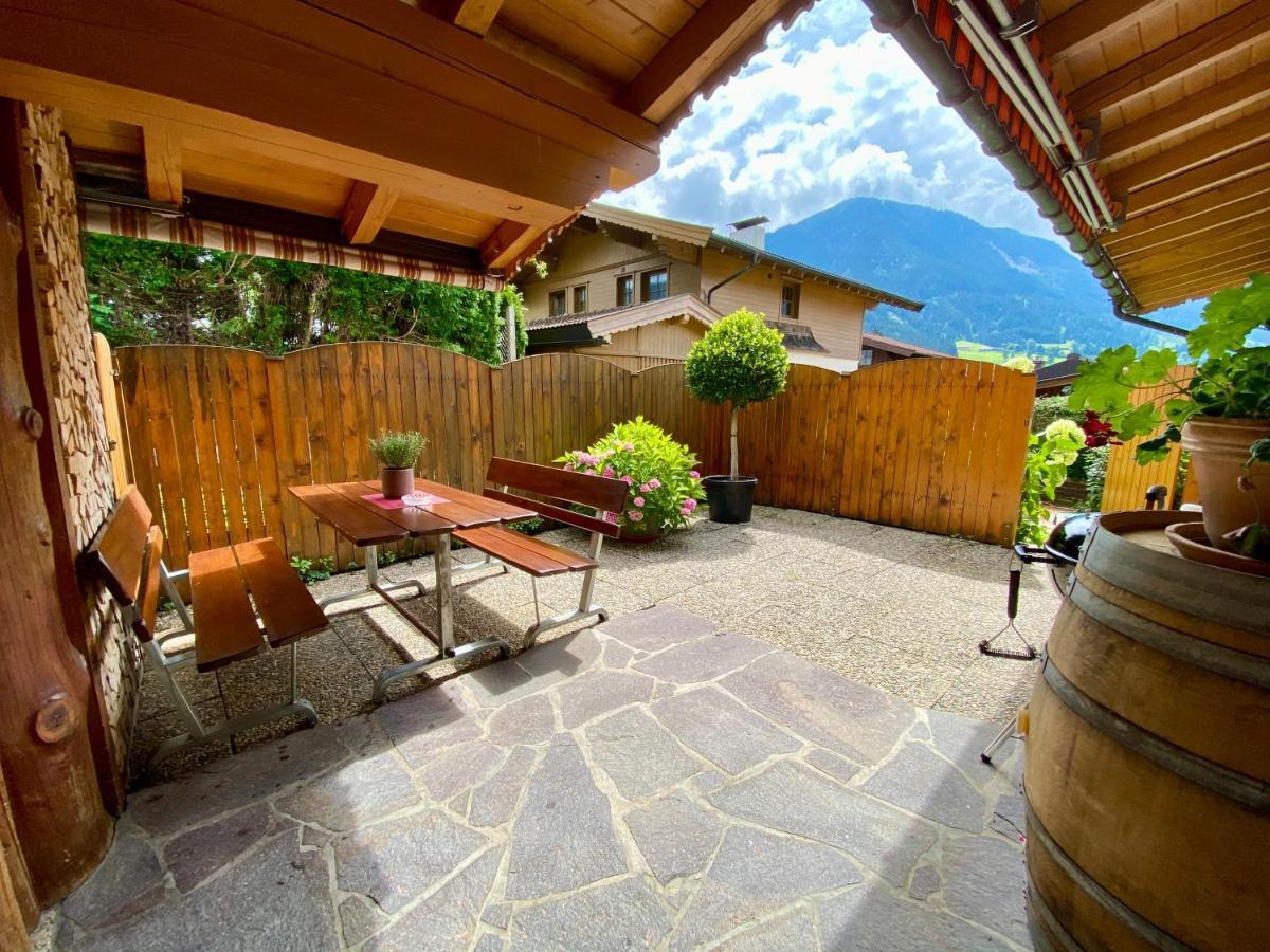 Ferienwohnung an der Familienabfahrt Brixen im Thale Exterior foto